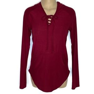 NO BOUNDARIES Hoodie Top Lace Up Lightweight Red Juniors Size Medium